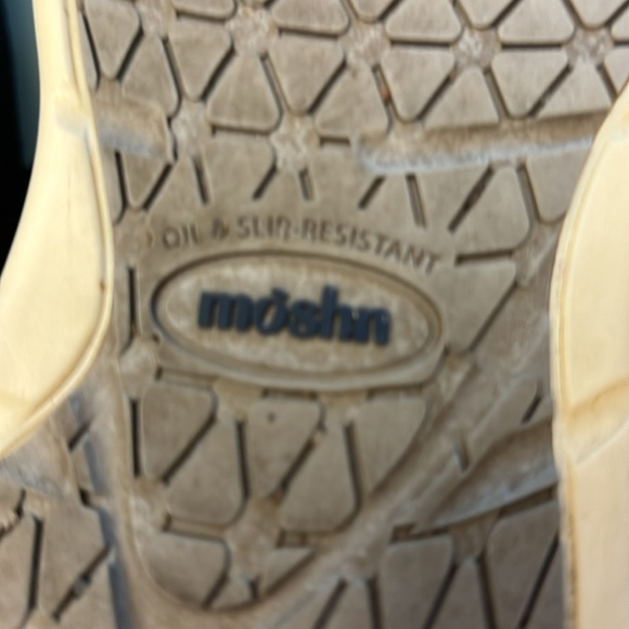 Moshn Leap by Klogs Footwear. Slip resistant tennis shoe. - Picture 7 of 7